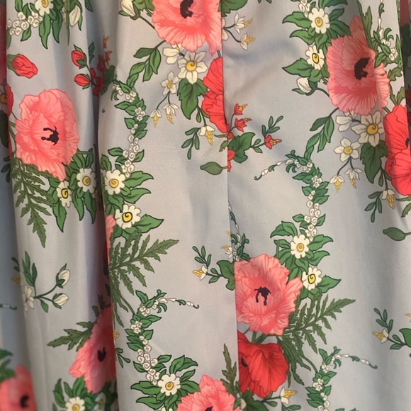 Small A-line soft blue and floral dress with pockets! - Picture 3 of 7